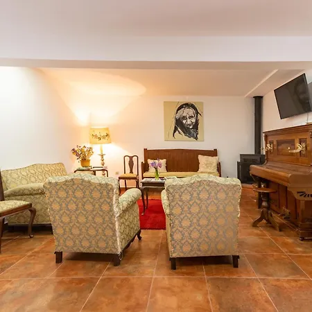 Casa D'augusta - *